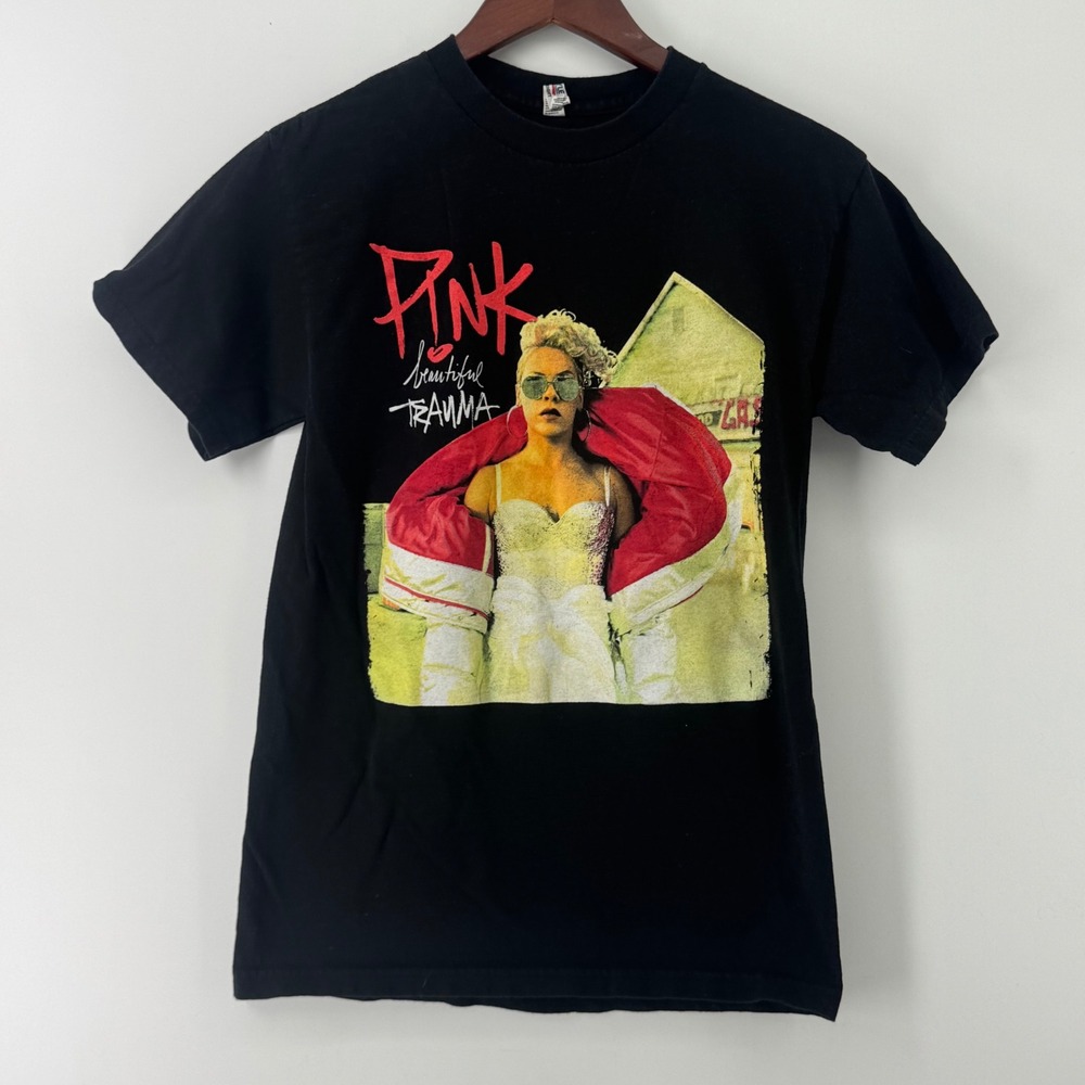 Pink Beautiful Trauma World Tour 2018 T-Shirt Black Graphic Concert Tee Small